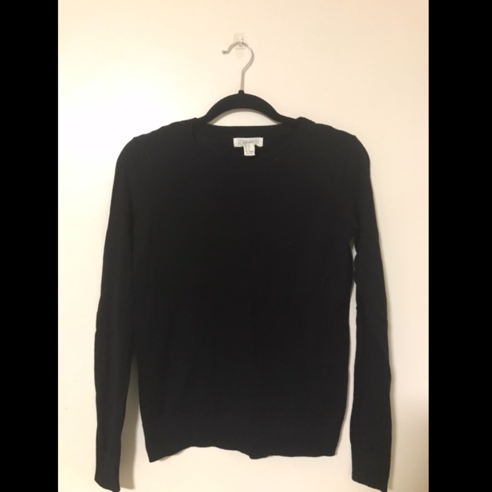 forever 21 black crew neck sweater